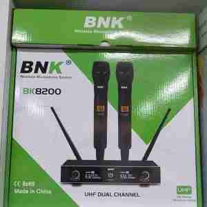 BNK Bk-8200 dual UHF wireless microphone