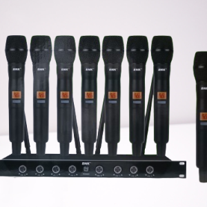 BNK BK 8800 Wireless microphone System