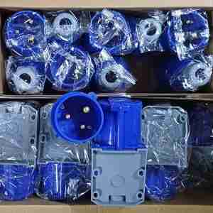 Industrial sockets 3 pin plug 32A