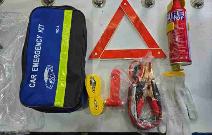 7-Piece Car Emergency Kit with Fire Extinguisher